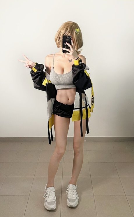 Biya porn model photo