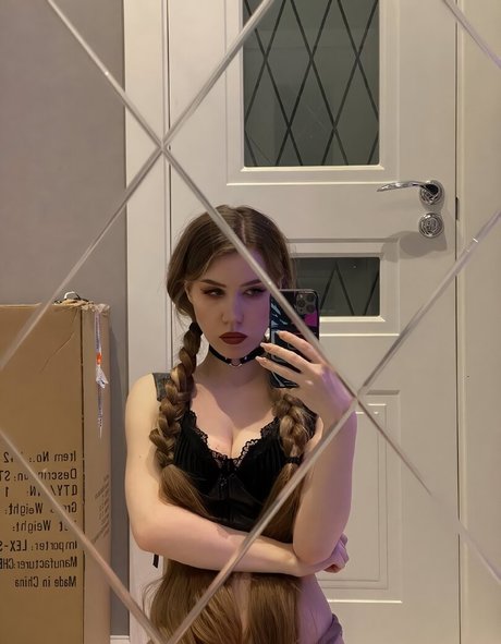 Mood Asmr model hd pictures