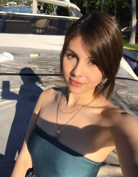 Marthacrdns model sex pictures