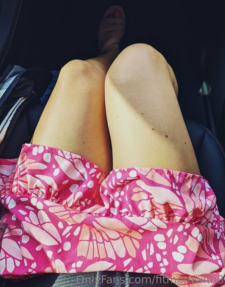 fitmomwith3 pornstar high quality image