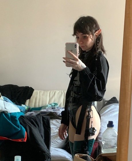 Haropones pornstar beautiful picture