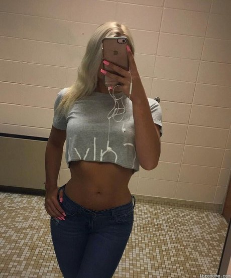 Grace Witham model naked gallery