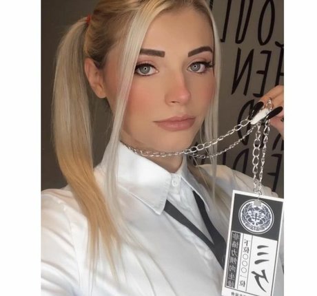 Grace Witham naked model galleries