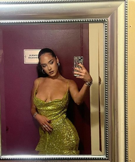 maetasworld pornstar hd image