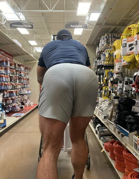 briefsbull model porn pic