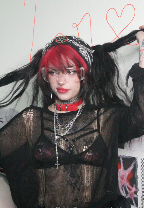 elfsandi erotic star picture