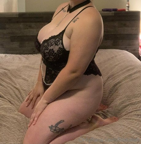 fostleah model naked pictures