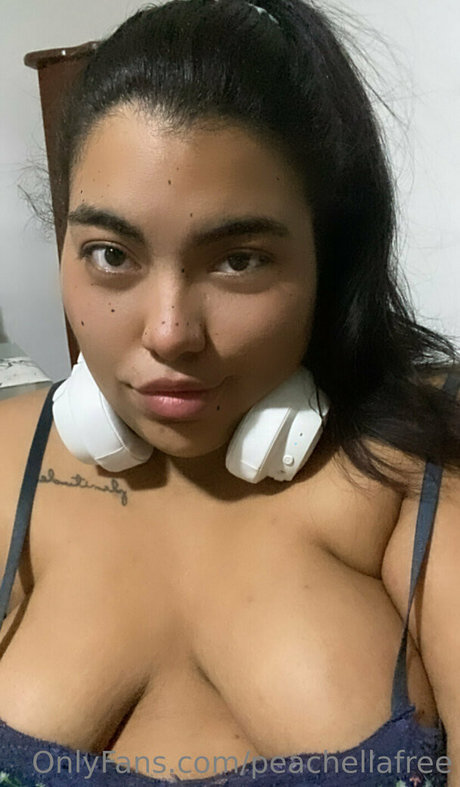 peachellafree star perfect photos