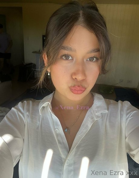 xena ezra star beautiful picture