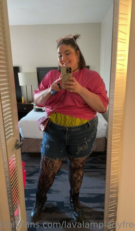 lavalampladyfree naked pornstar archive