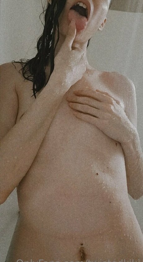 twistedkiki naked star gallery