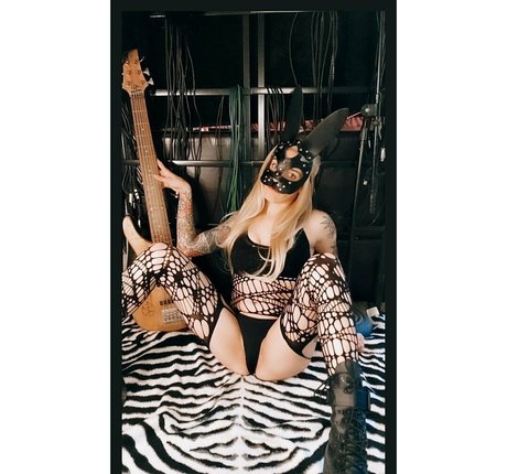 laylajkane nice star photo