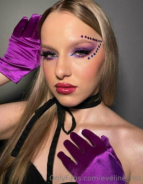 eveline hot top actress galleries