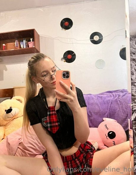 eveline hot art actress photos