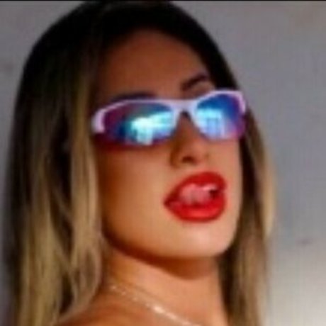 Kelly Holliver sexy pornstar pictures