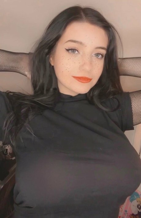 Yakirisuu exclusive actress galleries