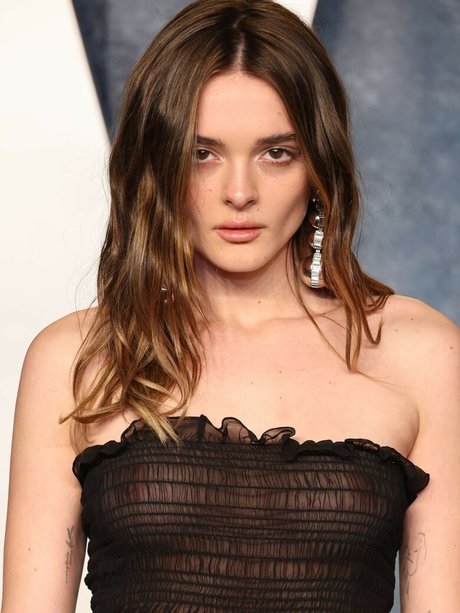 Charlotte Lawrence hot actress images