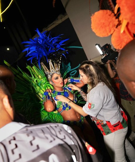 Gabriela Versiani pornstar hd gallery