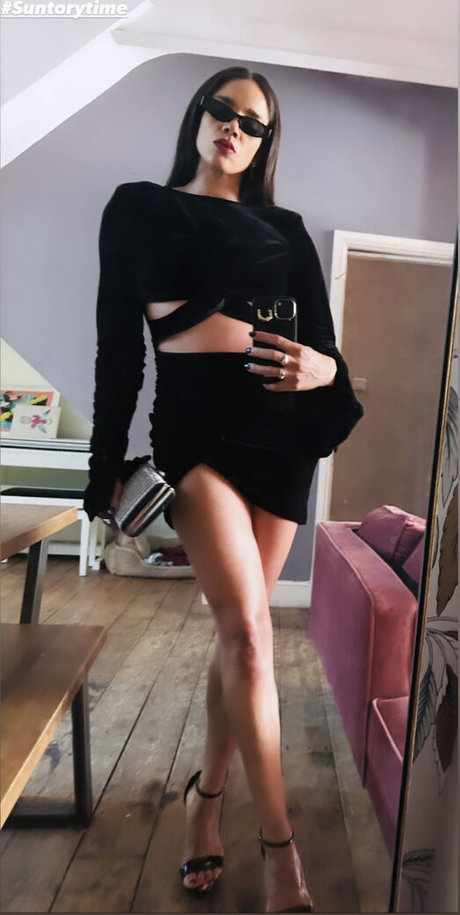 Hannah John Kamen star xxx archive