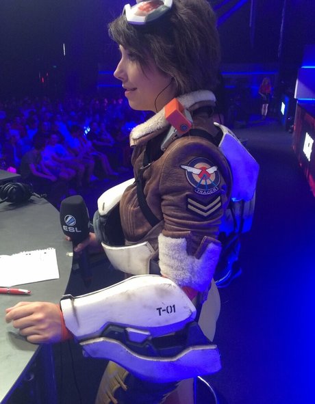 Soe Gschwind high quality model pic