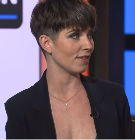 Soe Gschwind star beautiful archive