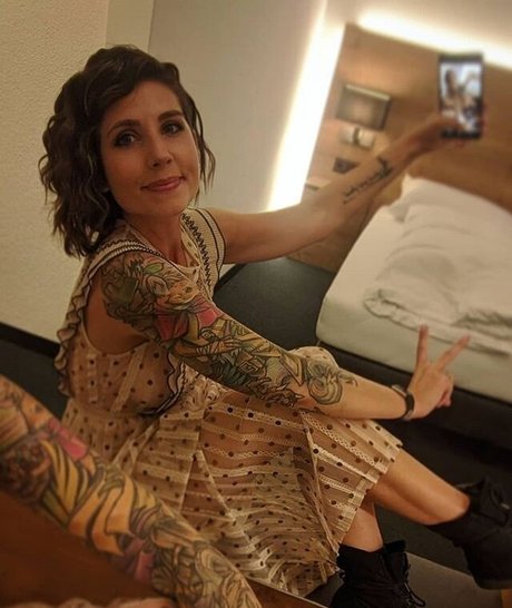 Soe Gschwind pornstar hot picture