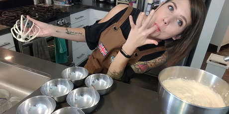 Soe Gschwind free actress photos