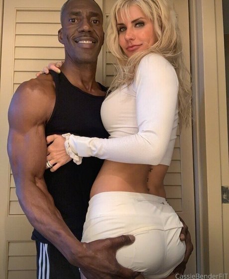 Cassie Bender naked star galleries