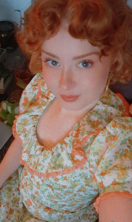 lunaroux pretty model gallery