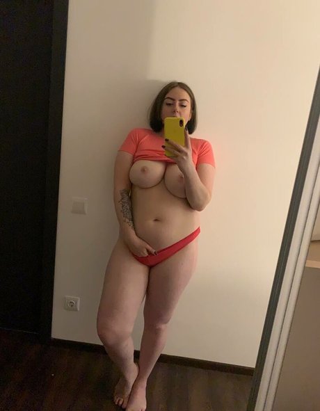 sweet kte nude star pictures