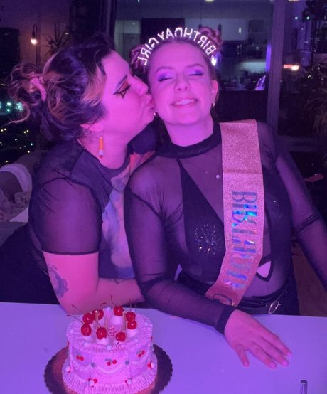 Suki Jade perfect pornstar galleries