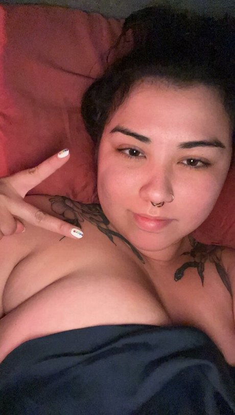 Suki Jade pornstar nude gallery