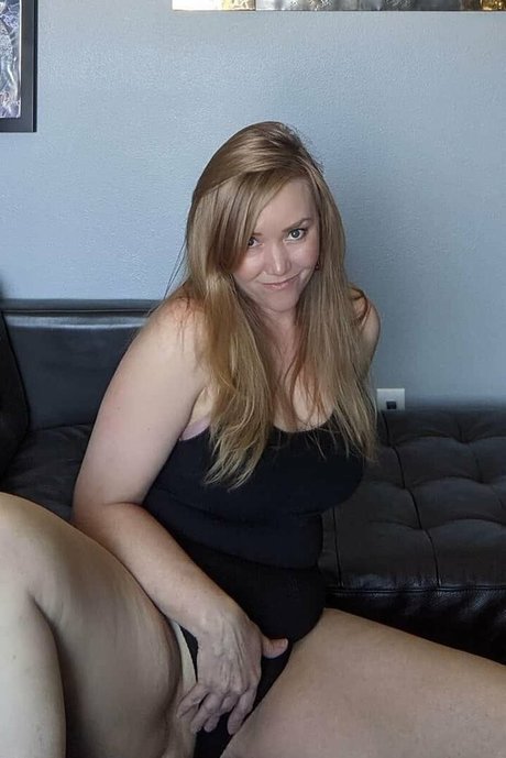 Crystal Sunshine art model pic