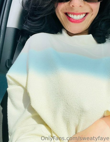 sweatyfaye hot star image