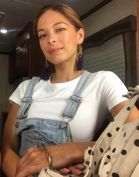 Kristin Kreuk star pretty image