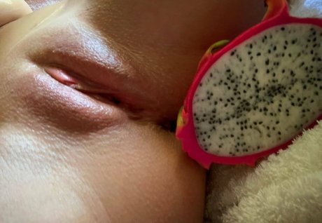 Hellenneverstop pornstar exclusive photo