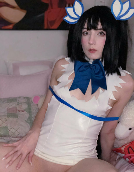 sluttytsundere naked model gallery