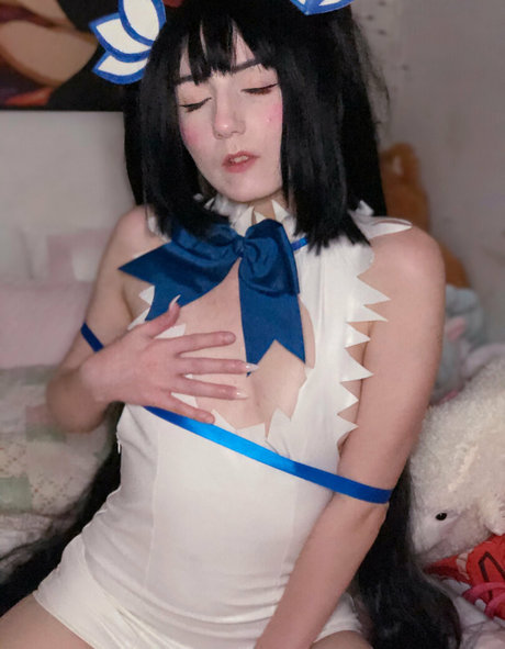 sluttytsundere model erotic pics