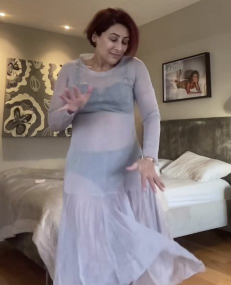 Saira Khan pornstar hot archive