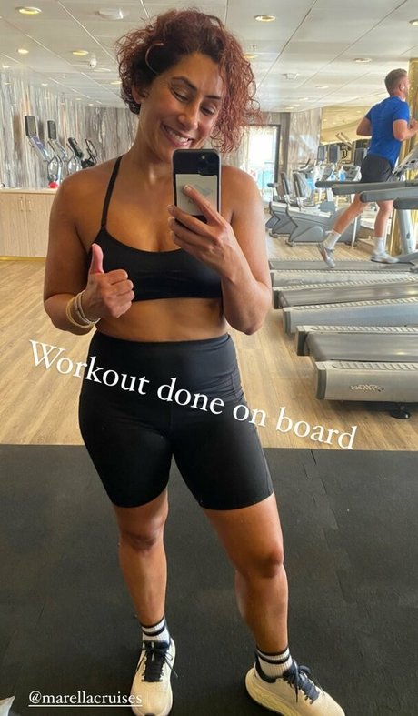 Saira Khan star perfect images