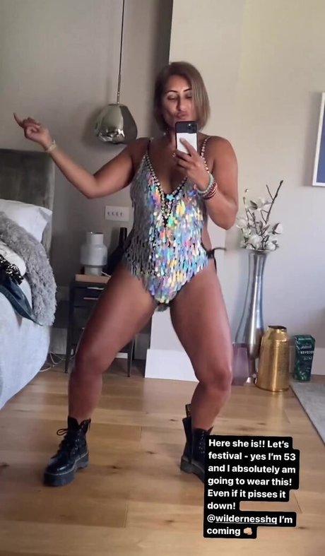 Saira Khan model xxx archive