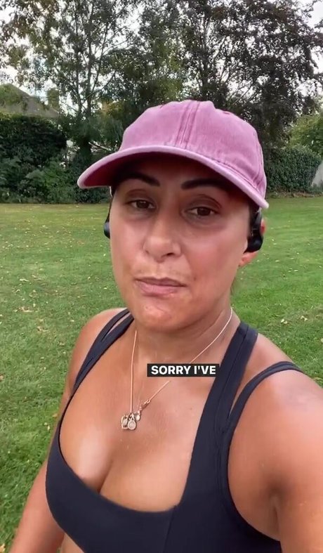 Saira Khan beautiful pornstar photos