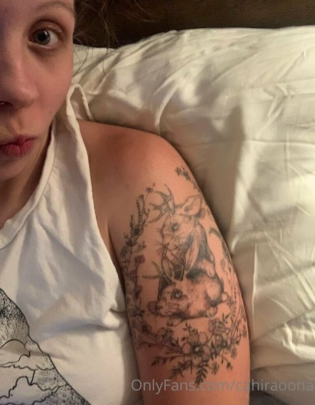 cahiraoona naked star pics