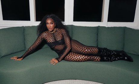 Izza Cantora sex star pictures