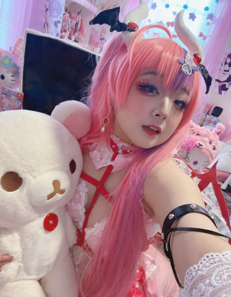 Donutskii pretty pornstar pic