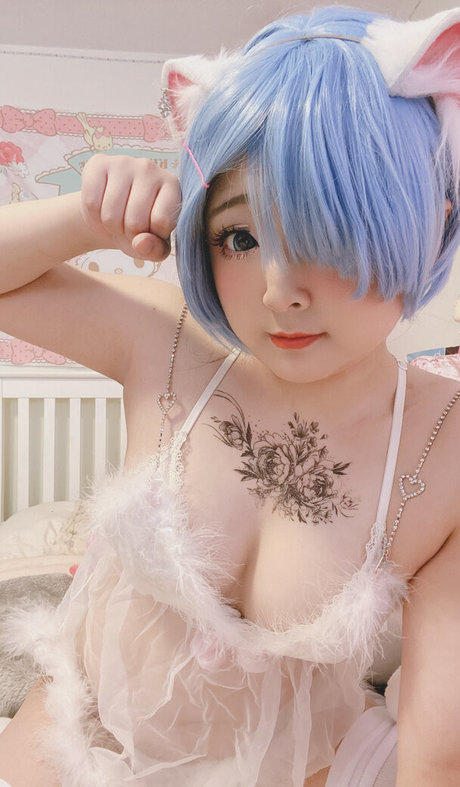 Donutskii nude model images