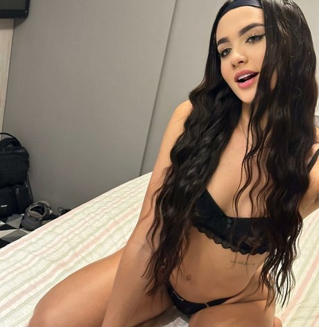 Letycia Soares xxx model pic