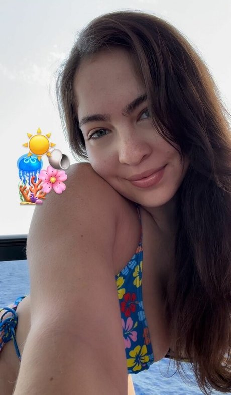 Hilenna erotic actress archive