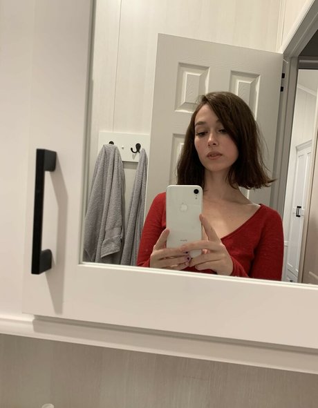 Holls8 pornstar nudes photo