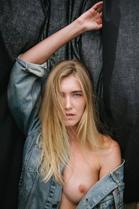 Oceane Le Ny star beautiful gallery